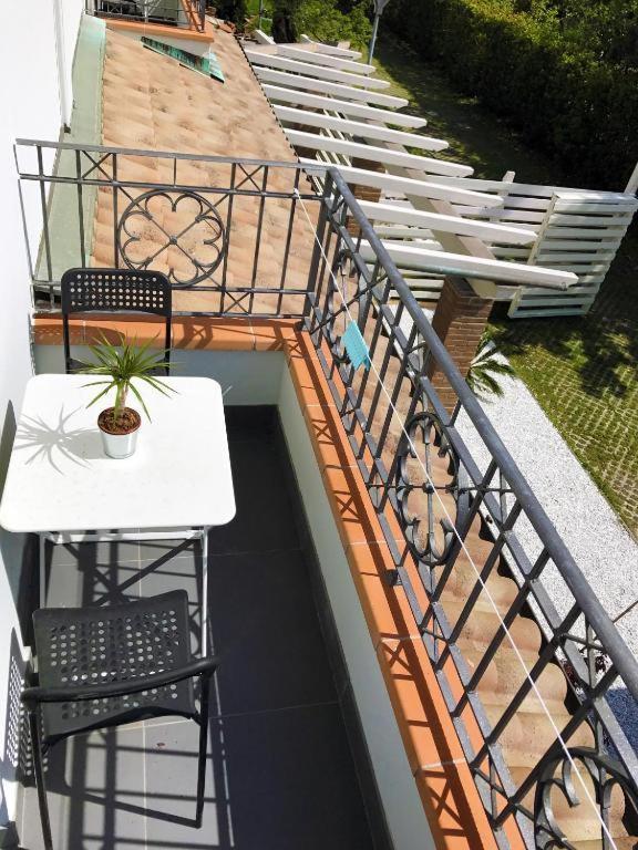 Cytrus Rooms Marina di Massa Exterior foto